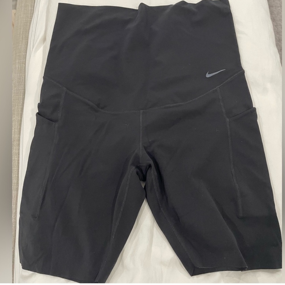 Nike Maternity Bike shorts